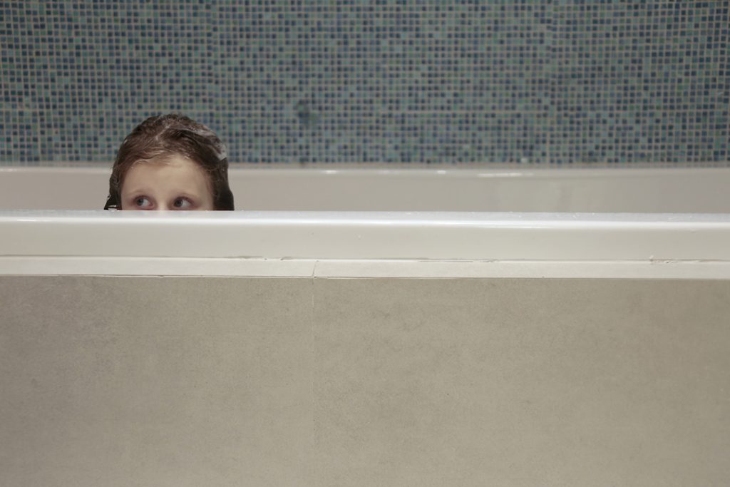 Tammy Klein – Photography – Emma in the tub – From the Series Emma & Mia